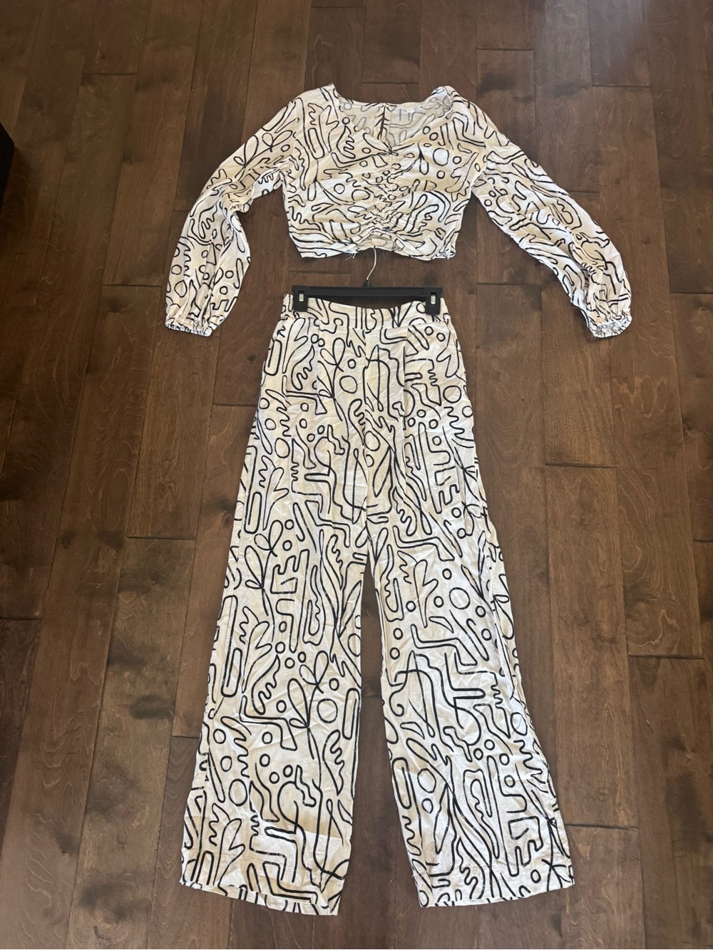 Every Black & White Abstract Wide-Leg Pants and Top